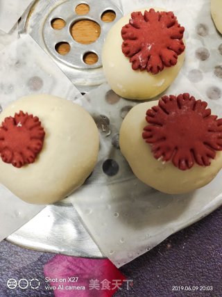 Carnation Buns recipe