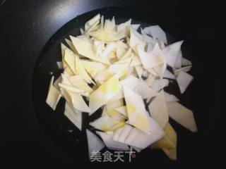 Stir-fried Bamboo Shoots with Green Red Pepper recipe