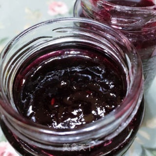 Beautiful and Delicious Grape Jam recipe