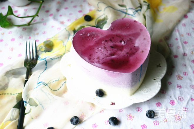 Blueberry Jam Yogurt Mousse recipe