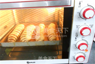 Red Bean Paste Caterpillar Bread recipe