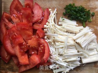 Tomato and Enoki Mushroom Tofu Soup recipe