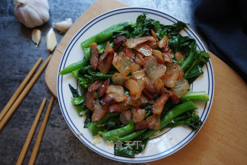 Stir-fried Kale with Bacon recipe
