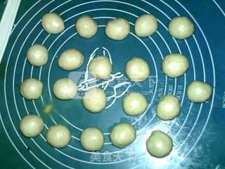 Salt and Pepper Scallion Rose Roll recipe