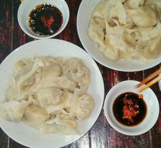 Pork Dumplings with Chives recipe