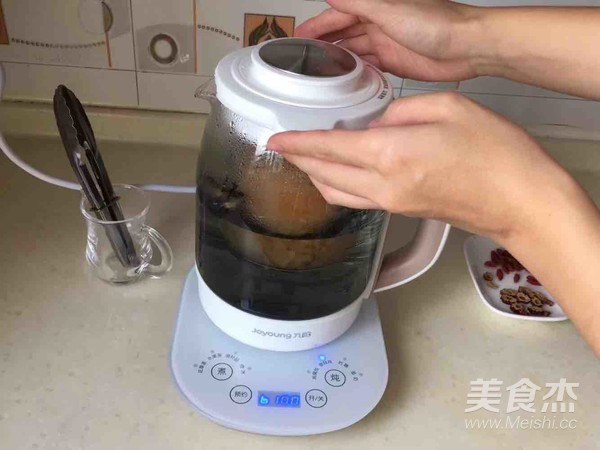 Two Pots of "snow Fungus Stewed Red Dates" ➕ "dish of Bean Curd Tea" recipe