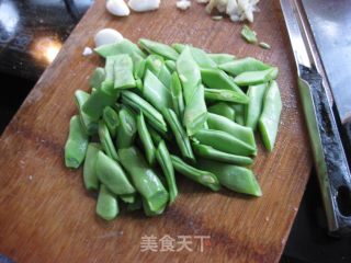 Stir-fried String Beans with Tomato Sauce recipe
