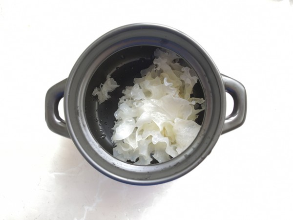 Cordyceps Flower White Fungus Soup recipe