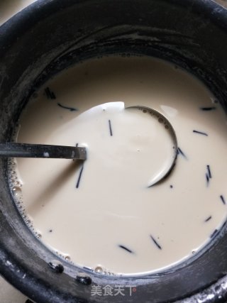 Frozen Mandarin Duck Milk Tea recipe