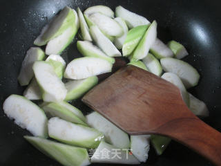 Headless Shrimp Stir-fried Night Flowering recipe