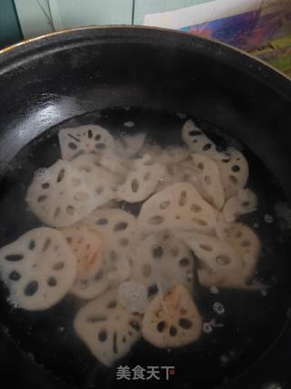 Hot and Sour Lotus Root Slices recipe