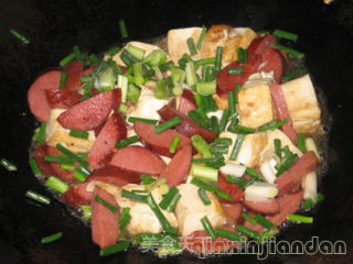 Stir-fried Tofu with Sausage recipe