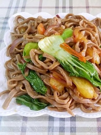 Fried Noodles with Black Rice Water and Noodles recipe