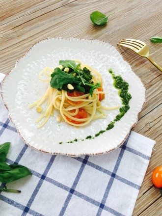 Pasta with Green Sauce and Vegetables
