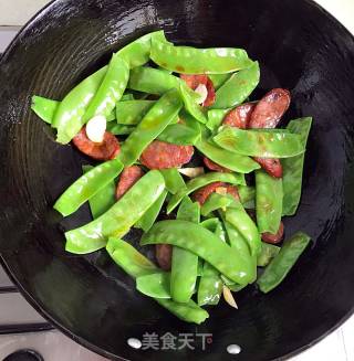 Fried Sausage with Snow Pea recipe