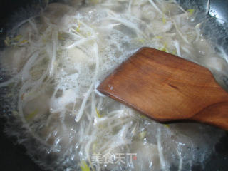 Mung Bean Sprouts Dumplings recipe