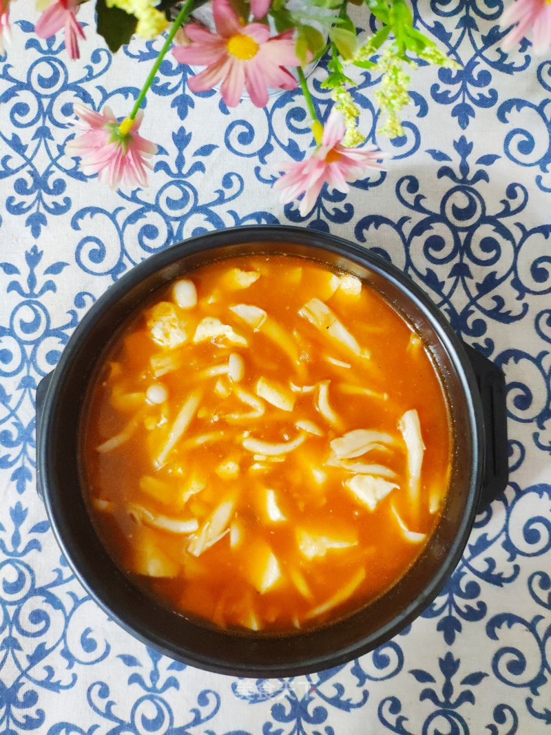 Warm-up Gourmet Tomato Tofu Mushroom Soup recipe