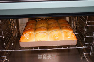 Custard Meal Buns-super Delicious Once Fermented [with Custard Filling Recipe] recipe