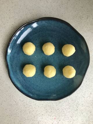 Heart of The Sea·heart Shaped Coconut Bread recipe