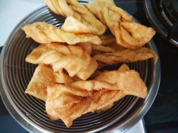 Fried Hemp Leaves (dumpling Noodles) recipe