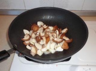 Marinated Mushroom Noodles recipe