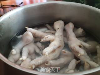 Boneless Hot and Sour Chicken Feet recipe