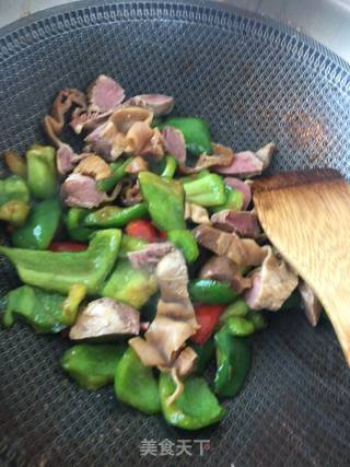 Stir-fried Pork with Vegetables and Peppers recipe