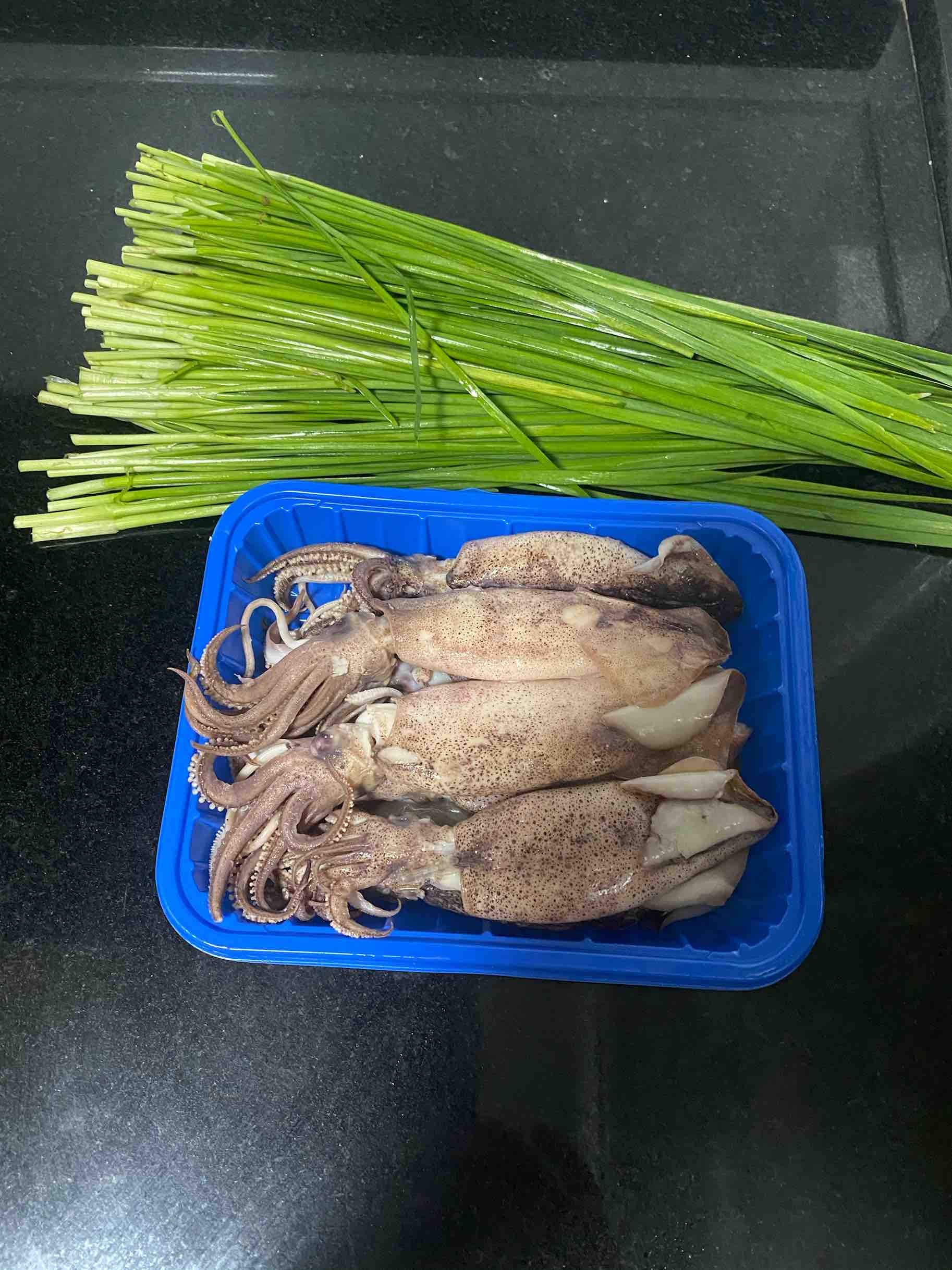 Stir-fried Squid with Leek, Fragrant Grilled Squid recipe