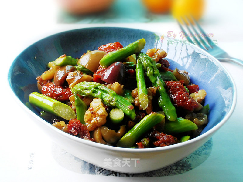 Asparagus with Walnuts recipe