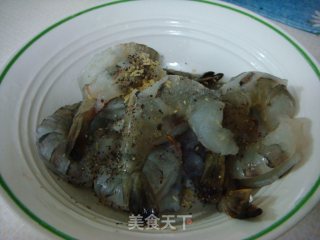 Prawns with Mango and Orange Salad recipe