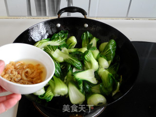 Shanghai Green Fried Sea Rice recipe