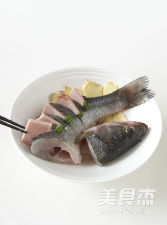 Ham Steamed Sea Bass recipe