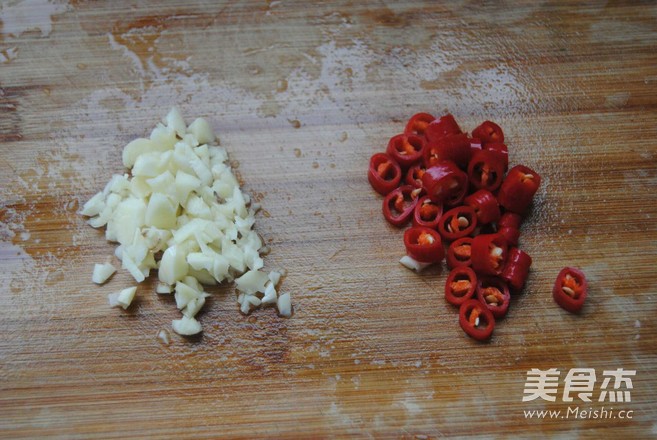 Hot and Sour Lotus Root Slices recipe