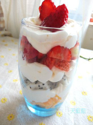 Creamy Fruit Cup