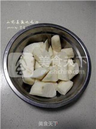 【enriching Qi and Nourishing Blood】yam Lotus Root Chicken Soup recipe