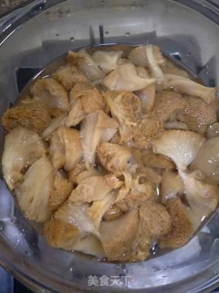 Braised Keel and Stewed Hericium recipe