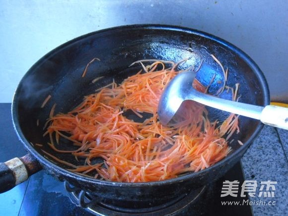 Carrots Stir-fried Mustard Knots recipe