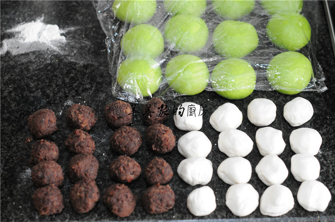 Japanese Red Bean Mochi Buns recipe