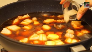 The Most Beautiful Braised Pork and Tiger Egg [mi Er Qiao's Seven-flavored Kitchen Episode 8] A Stew that is Not Only A Stomach But Also A Heart recipe