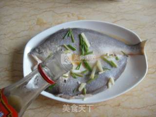 Steamed Yellow Croaker with Salted Egg recipe