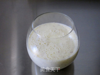 Healthy and Beauty's Golden Fruit Yogurt Shake recipe