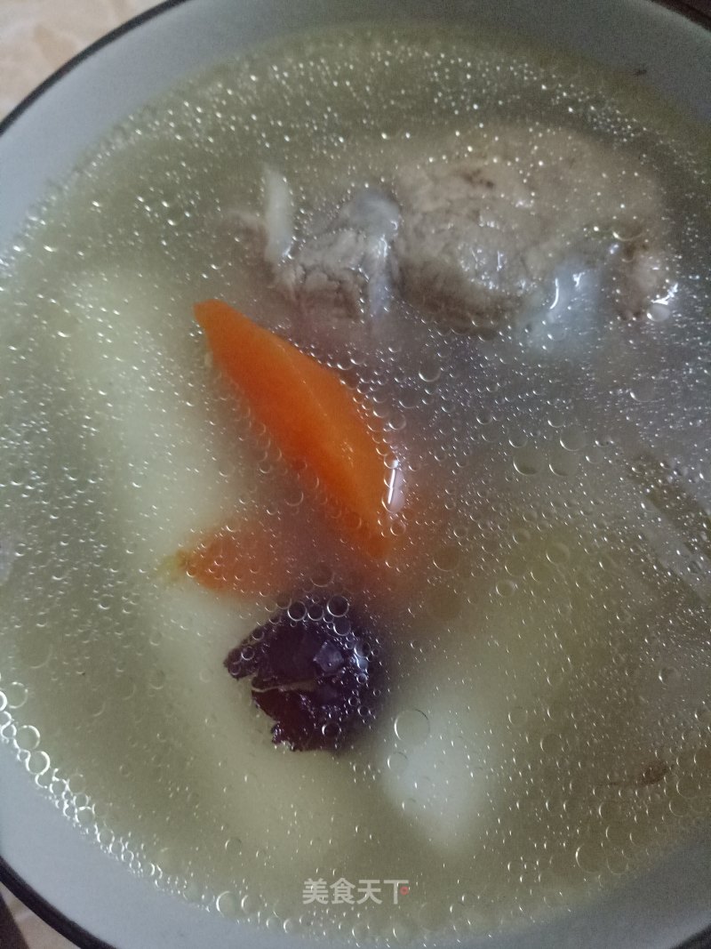 Yam Carrot Bone Soup recipe