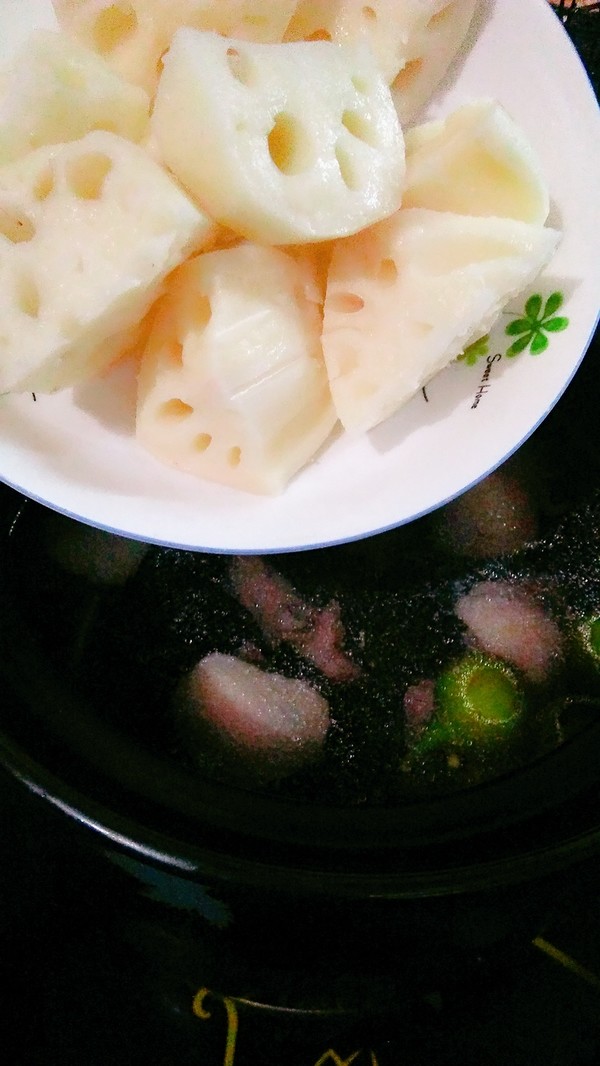 Duck Stewed Lotus Root and Fig Soup recipe