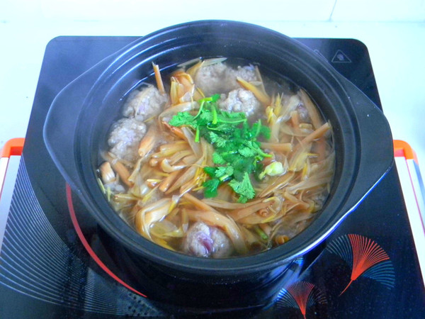Daylily Meatball Soup recipe