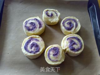 Purple Sweet Potato Bread Roll recipe