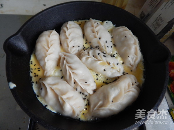 Egg Hug Dumplings recipe