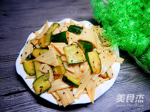 Cucumber Taro Noodles recipe