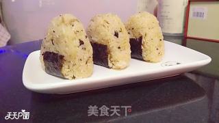 Tuna Mushroom Seaweed Rice Ball recipe