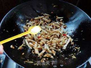 Fried Konjac with Pickled Vegetables recipe