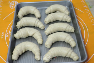 Soft and Sweet Cinnamon Powder Small Croissant recipe